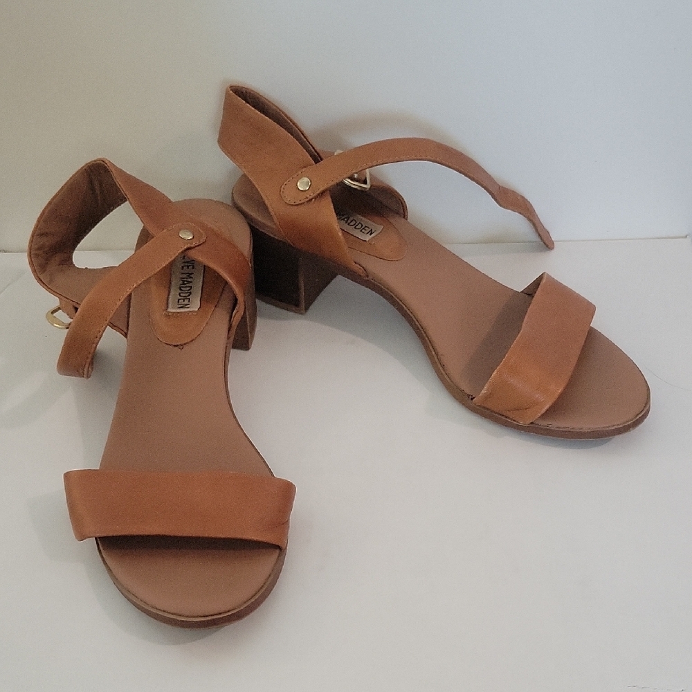 Steve Madden Tan Sandals with Ankle Straps